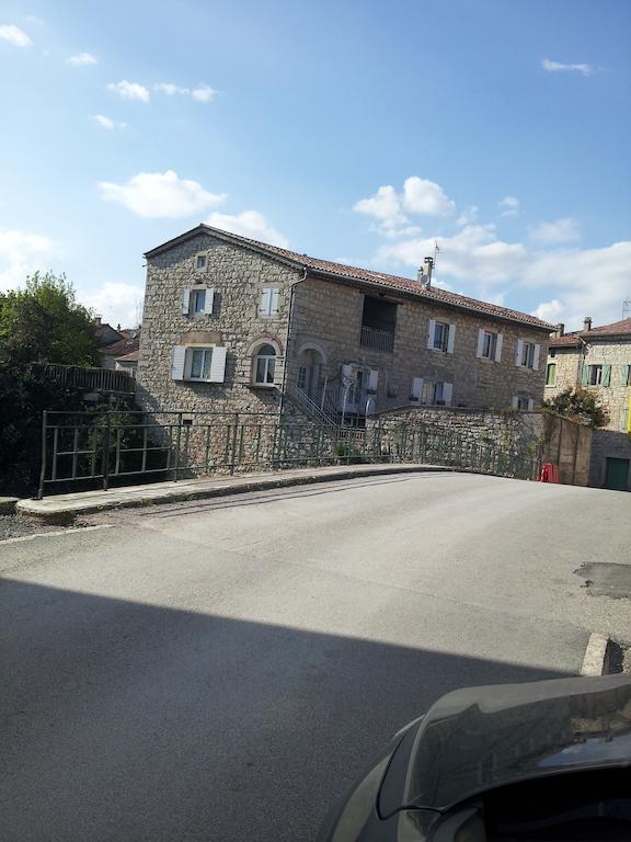 La Mais'Ange Berrias-et-Casteljau Exterior photo